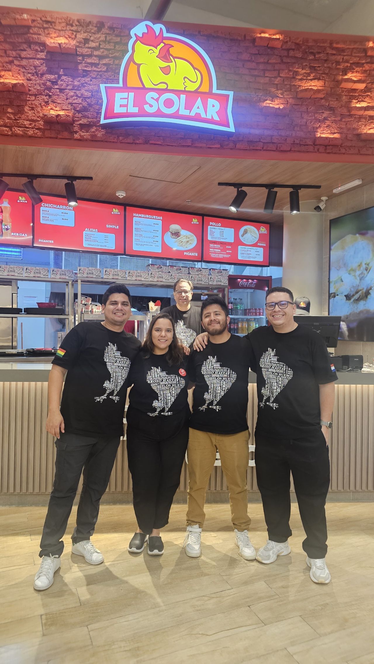 Pollo El Solar aterriza en Paraguay con la apertura de su local en Multiplaza